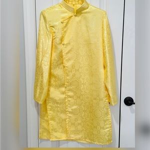 Men Vietnamese traditional dress